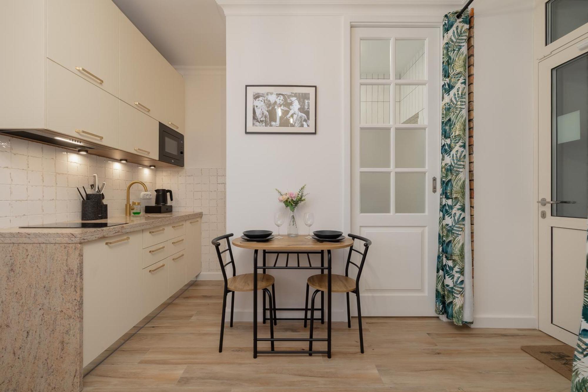 Apartament Beautiful & Stylish Dietla With Air Conditioning By Renters