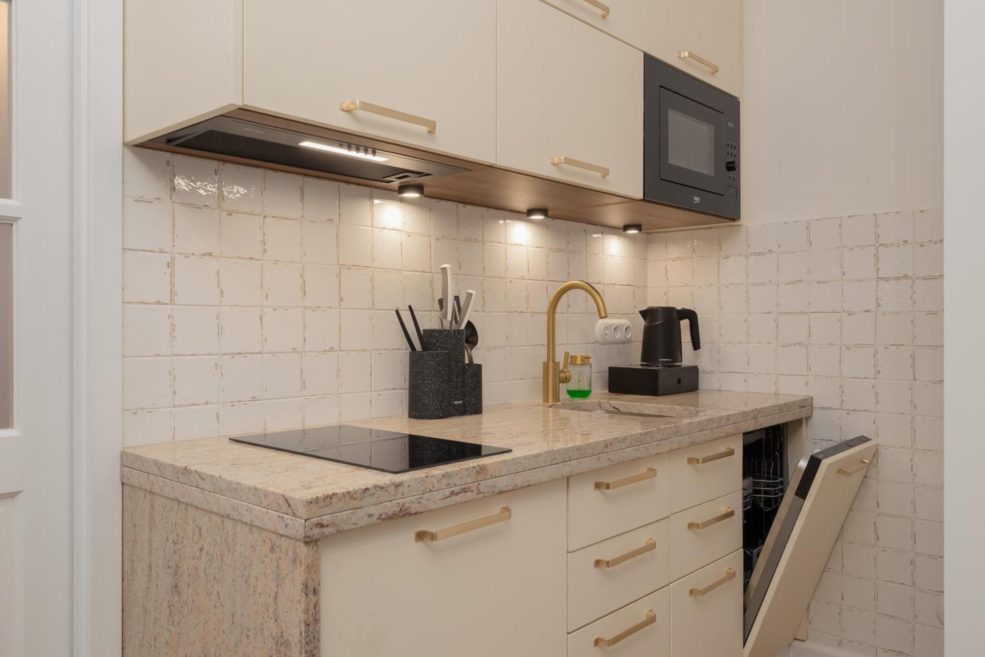 Beautiful & Stylish Dietla With Air Conditioning By Renters Apartamento *