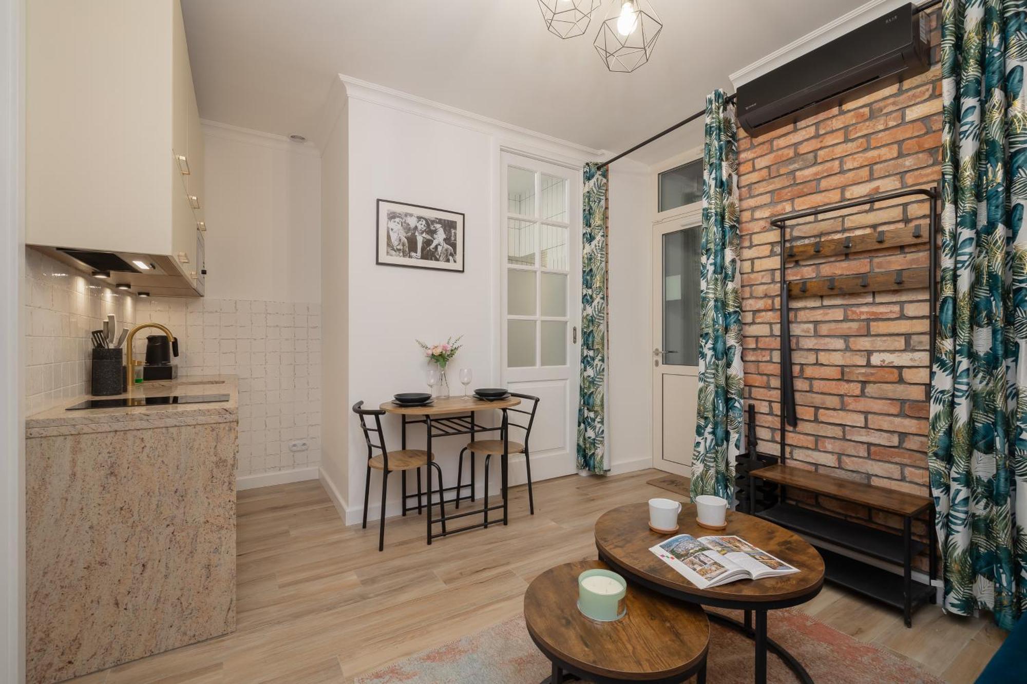 Beautiful & Stylish Dietla With Air Conditioning By Renters * Cracovia